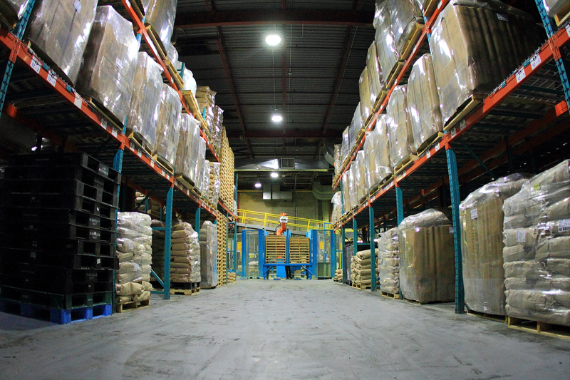Why Industrial LED Fixtures are Ideal for Warehouse Lighting